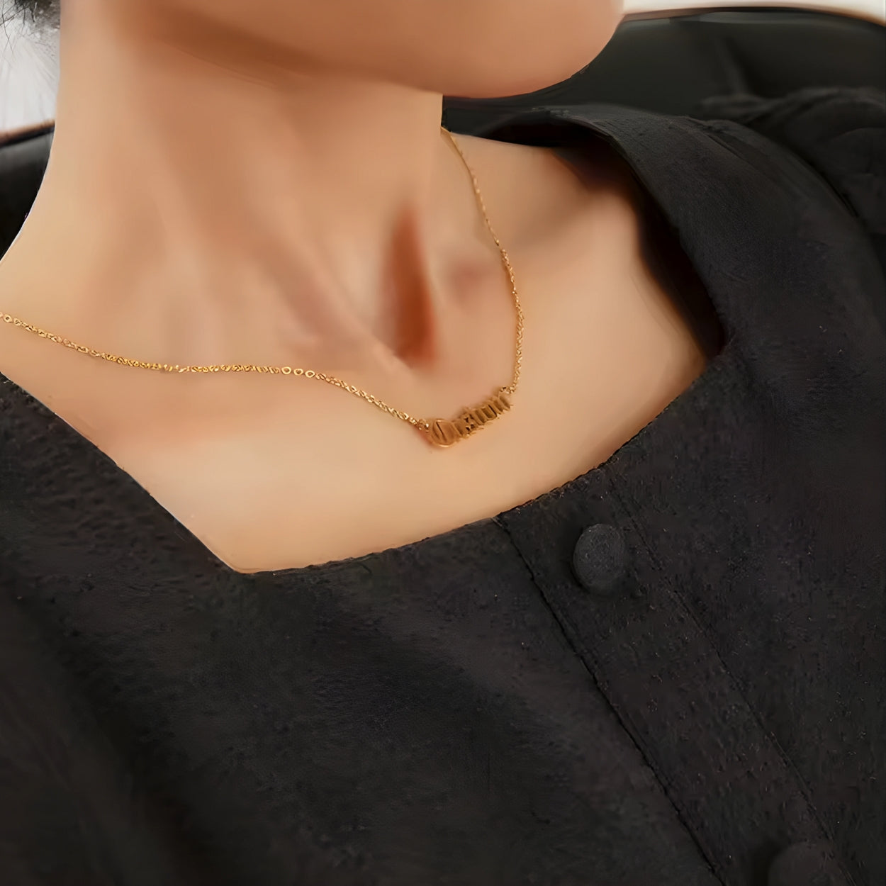 Personalized Classic English Name Necklace