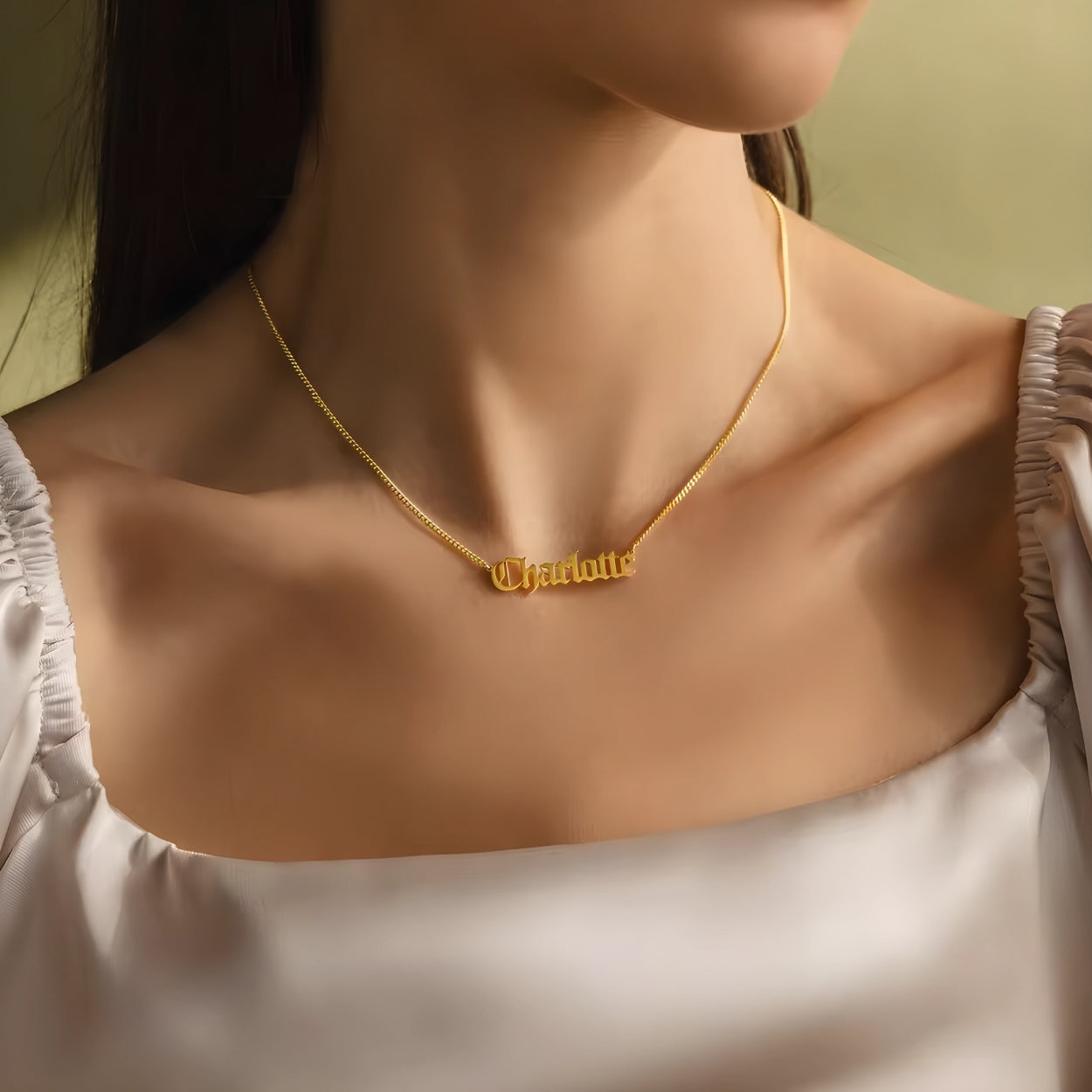 Personalized Classic English Name Necklace